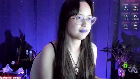 Snapshot of shantalcerezo chatting on 03.03.25 Cat-FOLLOWME and we talk IGshantal cerezo online show from 03.03.25