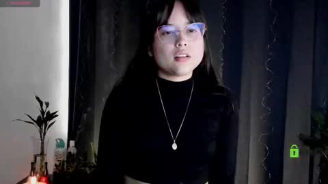 Snapshot of shantalcerezo chatting on 03.11.25 Cat-FOLLOWME and we talk IGshantal cerezo online show from 03.11.25