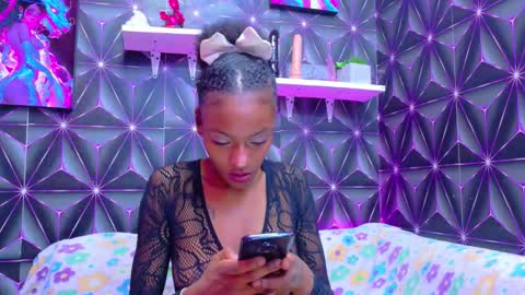 Snapshot of shantalks chatting on 10.19.25 shantalks online show from 10.19.25