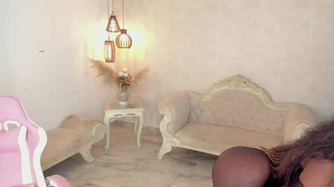 ShantallKnowles online show from 12.16.24