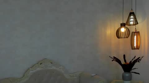 ShantallKnowles online show from 02.13.25