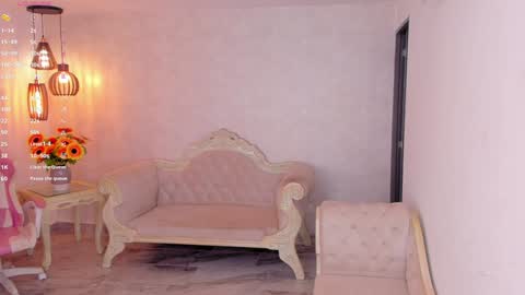 ShantallKnowles online show from 11.10.25