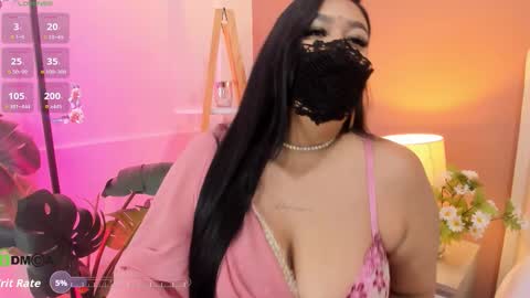 Snapshot of shantatiare_ chatting on 09.08.25 SHANTAL  online show from 09.08.25