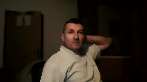 Snapshot of shaomy711 chatting on 01.06.25 excelo21 online show from 01.06.25