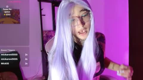 sharaross1 online show from 10.25.25