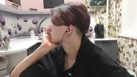 Snapshot of sharleenyodis chatting on 06.17.26 Sara online show from 06.17.26