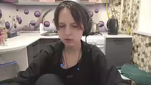Snapshot of sharleenyodis chatting on 06.26.26 Sara online show from 06.26.26