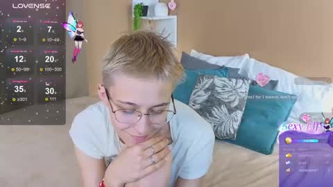 Snapshot of sharli_rose chatting on 02.19.25 Sharli online show from 02.19.25