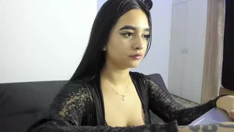 Sharlot07 online show from 12.17.24