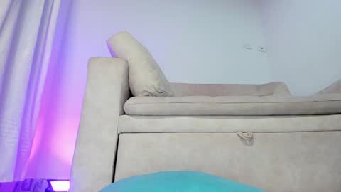 Hi fiends ---- I usually start online from Monday to Friday from 1000 am Saturdays and Sundays at 600 am Colombia time online show from 01.16.25