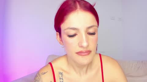 Hi fiends ---- I usually start online from Monday to Friday from 1000 am Saturdays and Sundays at 600 am Colombia time online show from 02.01.25