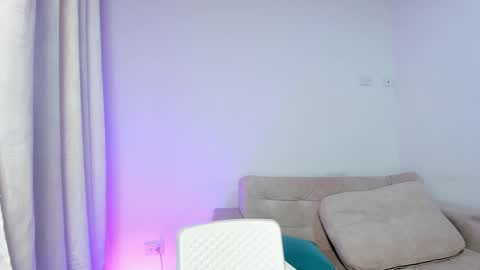 Hi fiends ---- I usually start online from Monday to Friday from 1000 am Saturdays and Sundays at 600 am Colombia time online show from 02.21.25