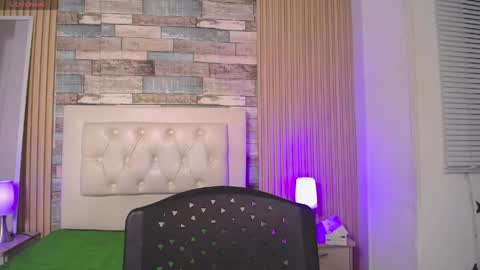 Snapshot of sharlot_hs chatting on 06.05.26 Sharlot online show from 06.05.26