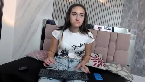 Sara online show from 12.15.25