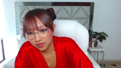 Snapshot of sharon_rosse__ chatting on 03.08.25 sharon_rosse__ online show from 03.08.25