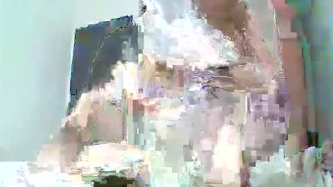 Snapshot of sharonkl chatting on 12.20.25 Sharon Kleinmann online show from 12.20.25