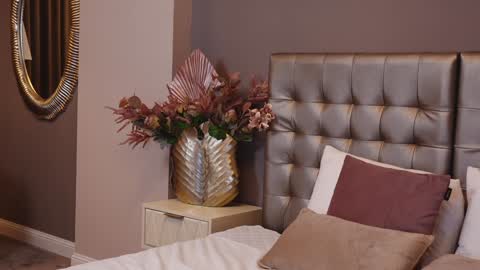 Snapshot of sharonstarrx chatting on 12.02.24 SharonStarr online show from 12.02.24