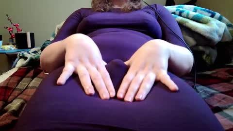 Snapshot of shathara chatting on 02.04.26 Shay online show from 02.04.26