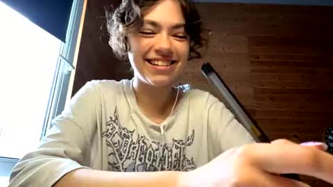 Viola online show from 06.14.26