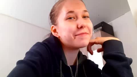 Annette online show from 04.21.26