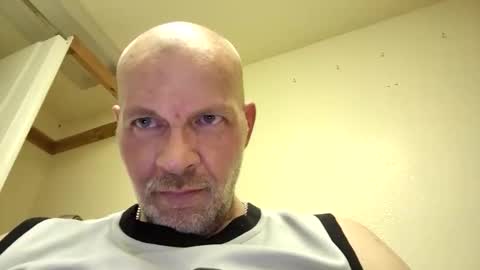 Snapshot of shawnford734 chatting on 05.13.26 shawnford734 online show from 05.13.26