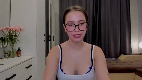 shawty__mariaa online show from 09.12.25