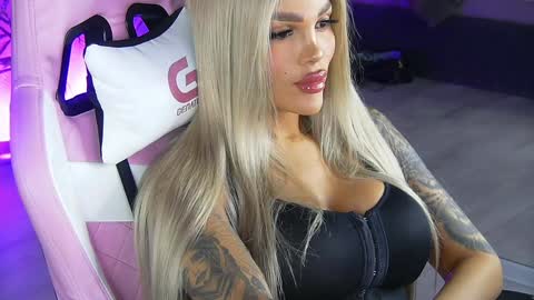 shayblonde online show from 12.10.24