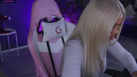 shayblonde online show from 12.30.24