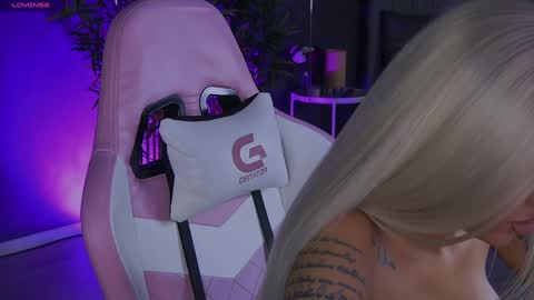 shayblonde online show from 12.31.24