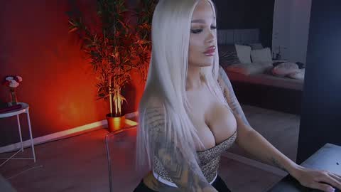 shayblonde online show from 01.12.25