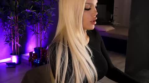 shayblonde online show from 02.26.25
