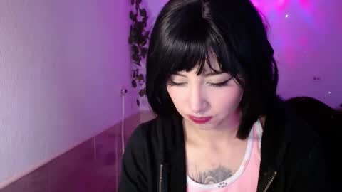 Shayla 3 online show from 12.19.25