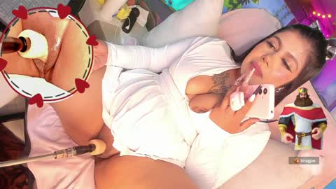 INDEPENDENT MODEL  ITS JUST YOU  ME online show from 01.24.25