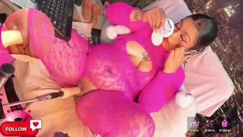 INDEPENDENT MODEL  ITS JUST YOU  ME online show from 02.27.25