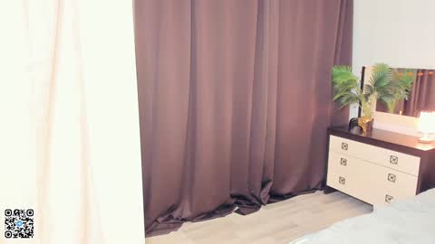 Violet online show from 12.24.24