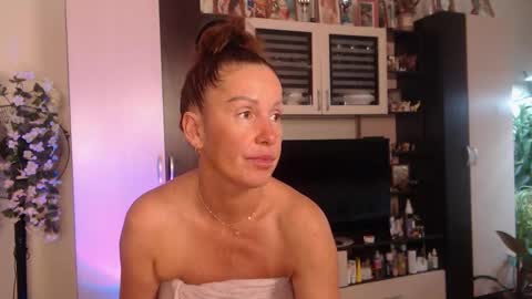 Sheila GMT 2 Tuesday Wednesday Friday Saturday Sunday- 8  5  online show from 10.15.25