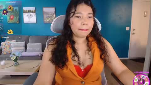 Snapshot of sheilyn_smith chatting on 06.11.26 sheilyn_smith online show from 06.11.26