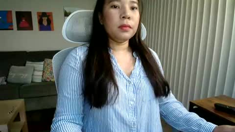 Snapshot of sheilyn_smith chatting on 06.23.26 sheilyn_smith online show from 06.23.26