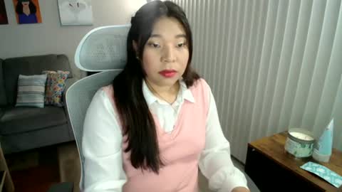 Snapshot of sheilyn_smith chatting on 06.24.26 sheilyn_smith online show from 06.24.26