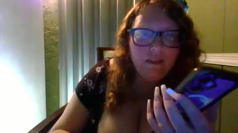 Snapshot of shelbyannn chatting on 12.17.24 Red online show from 12.17.24