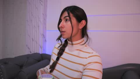 Snapshot of shelleymorell chatting on 10.10.25 Transmission schedule Monday - Friday 715 am to 200 pm time Colombia online show from 10.10.25