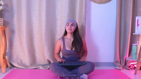  Transmission schedule Monday - Friday 715 am to 200 pm time Colombia  online show from 11.10.25