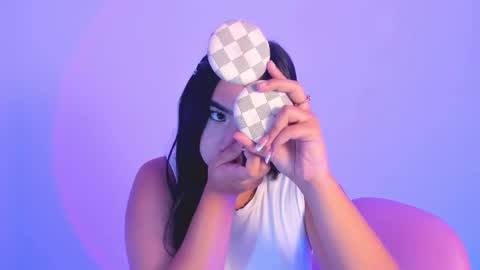 Snapshot of shelly_rohades chatting on 10.17.25   online show from 10.17.25