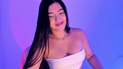 Snapshot of shelly_rohades chatting on 10.22.25   online show from 10.22.25