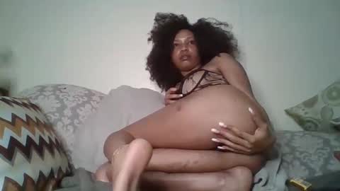 Snapshot of shellymadonna chatting on 09.27.25 shellymadonna online show from 09.27.25