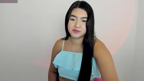 Snapshot of shellyrayhs1 chatting on 11.14.25 Shelly rayhs online show from 11.14.25