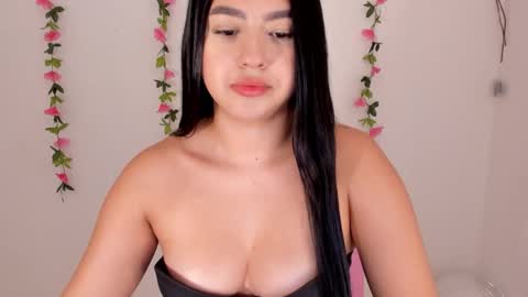 Snapshot of shellyrayhs1 chatting on 03.02.26 Shelly rayhs online show from 03.02.26