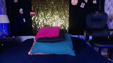 Snapshot of shelsy_loreds chatting on 09.20.25 Shelsy online show from 09.20.25