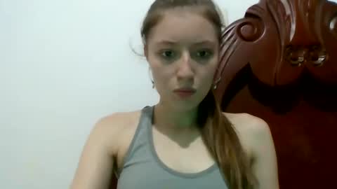 Snapshot of shelsyzevee_ chatting on 10.27.25 shelsyzevee_ online show from 10.27.25