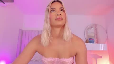 shelynna_azzul online show from 11.29.25